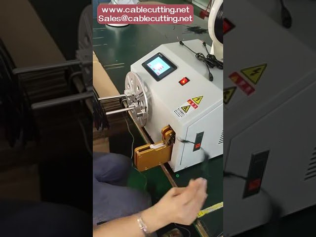 Αυτόματη μηχανή περιέλιξης, συστροφής και δεσίματος ηλεκτρικών καλωδίων