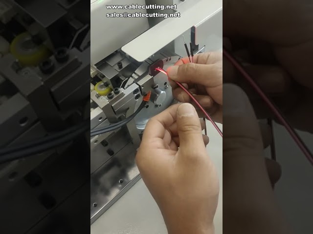 Αυτόματη μηχανή τοποθέτησης, κοπής και ξήρανσης θερμοσυστελλόμενων σωλήνων
