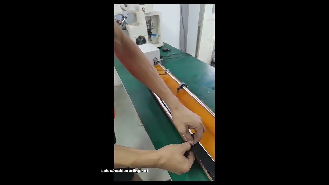 Ημιαυτόματη Μηχανή Περιτύλιξης Ταινίας για Καλώδια PVC