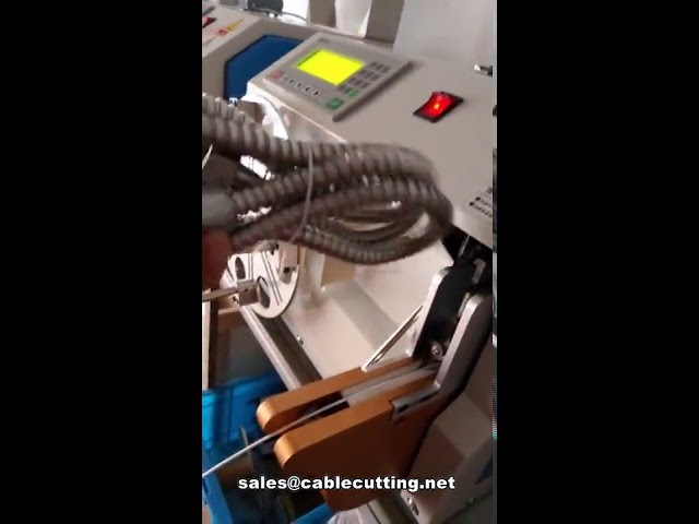 Μηχανή περιέλιξης και δέσιμου εύκαμπτου σωλήνα νερού