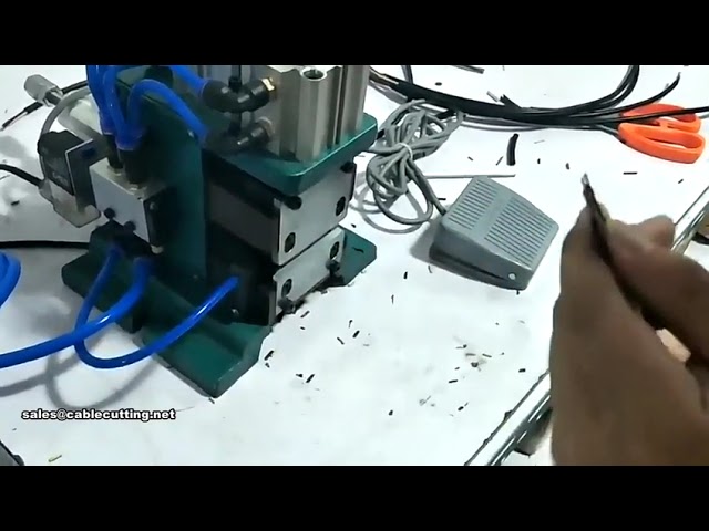 3F-01 25mm Πνευματική Μηχανή Απογύμνωσης και Στρίψης Πολλαπλών Πυρήνων